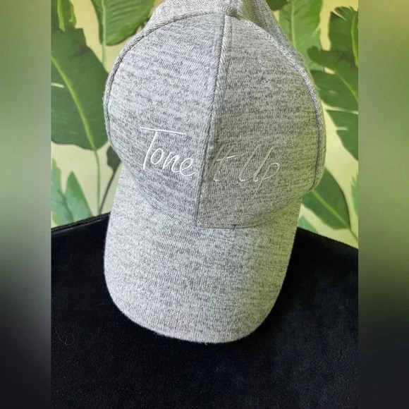 Tone It Up Womens Gray Trucker Hat Snap Back Hat OS - Picture 2 of 4